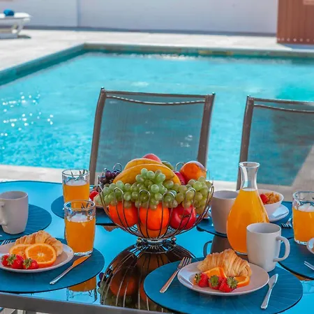Sunny Joy - Com Piscina E Bbq Em 阿尔布费拉